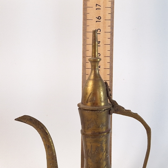 Vintage Ornate Engraved Solid Brass Teapot Genie Lamp Oil Pitcher India - Picture 11 of 11